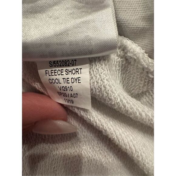 Old Navy fleece tie die shorts size XL tall - Picture 5 of 5